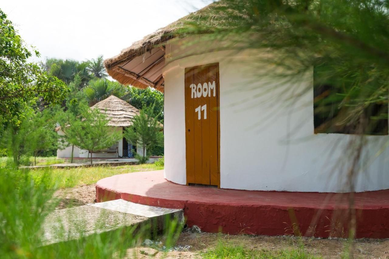 Tamba Kuruba Eco-Lodge Folonko Экстерьер фото